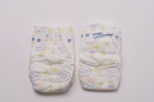 Giải đáp bỉm có hạn sử dụng không