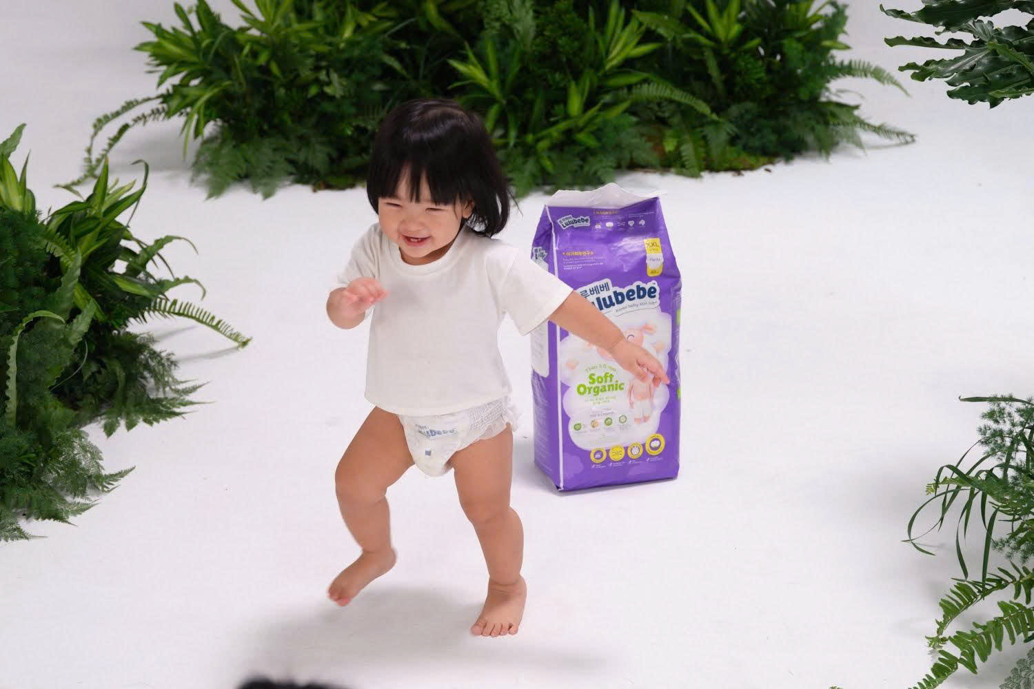 Bỉm Lulubebe cho bé thoải mái tự do vận động, khám phá thế giới xung quanh